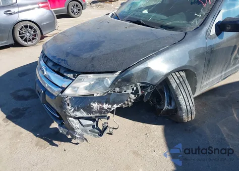 2010 Ford Fusion Se z USA, uszkodzony, nr VIN 3FAHP0HA6AR320782